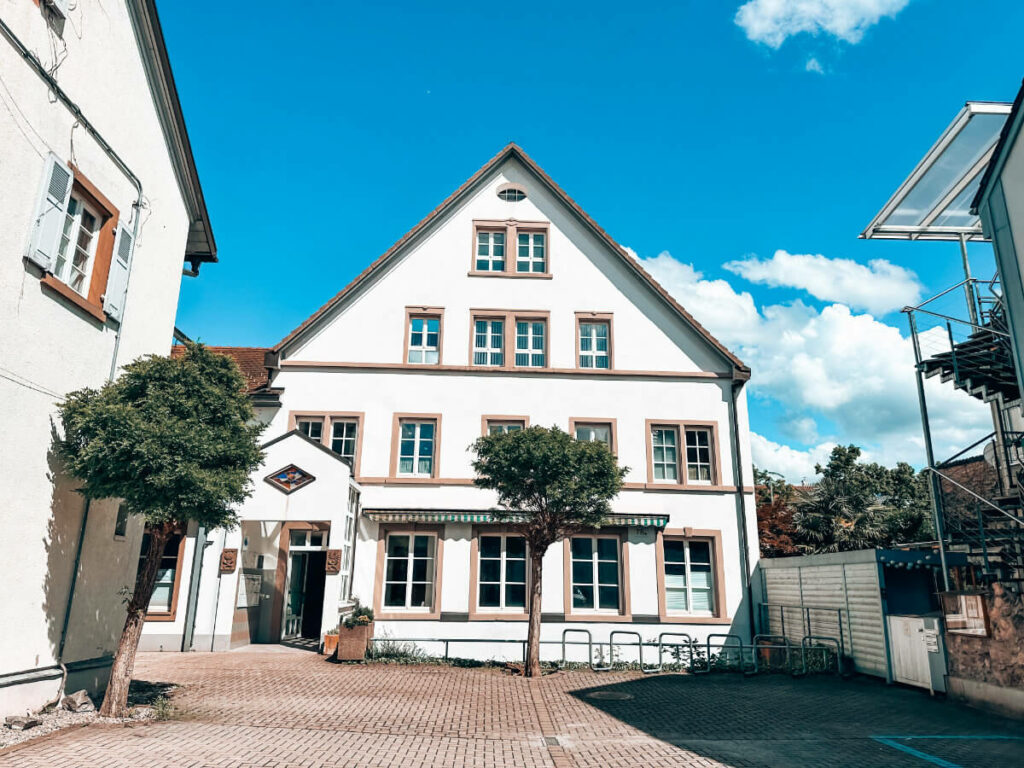 High-quality, modern apartment for 6 people in Lörrach