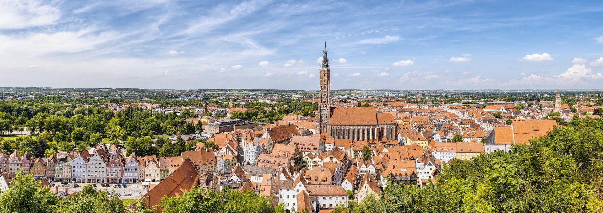 Landshut an der Isar mit historischem Zentrum und vielen Baudenkmälern