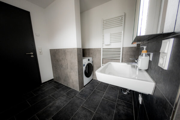 Luxurious bathroom - modern and freshly renovated - Apartment - Herzogenaurach - BONNYSTAY